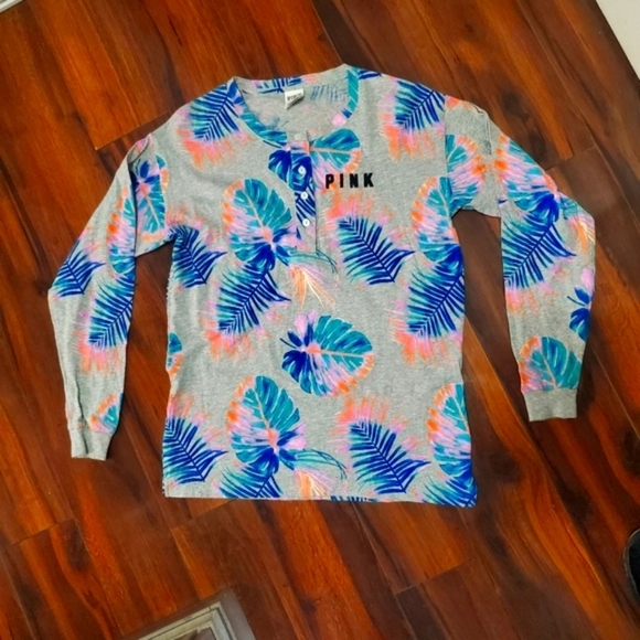PINK Victoria's Secret Tops - Victoria Secret Pink Long Sleeve